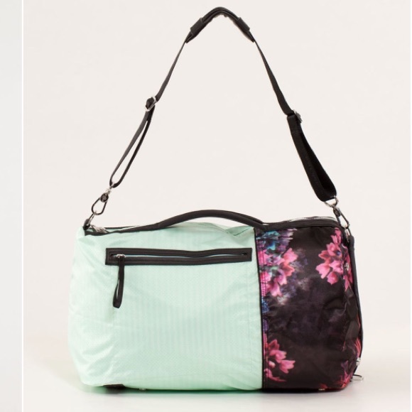 Lululemon Do It Up Duffel